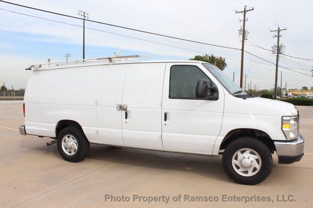 2008 Ford E-250 Base Trim