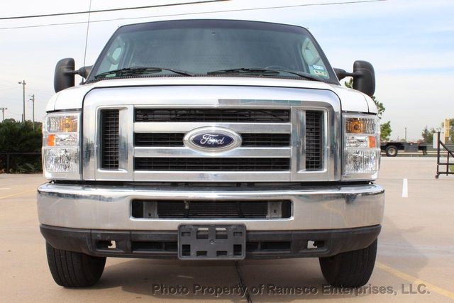 2008 Ford E-250 Base Trim