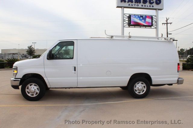 2008 Ford E-250 Base Trim